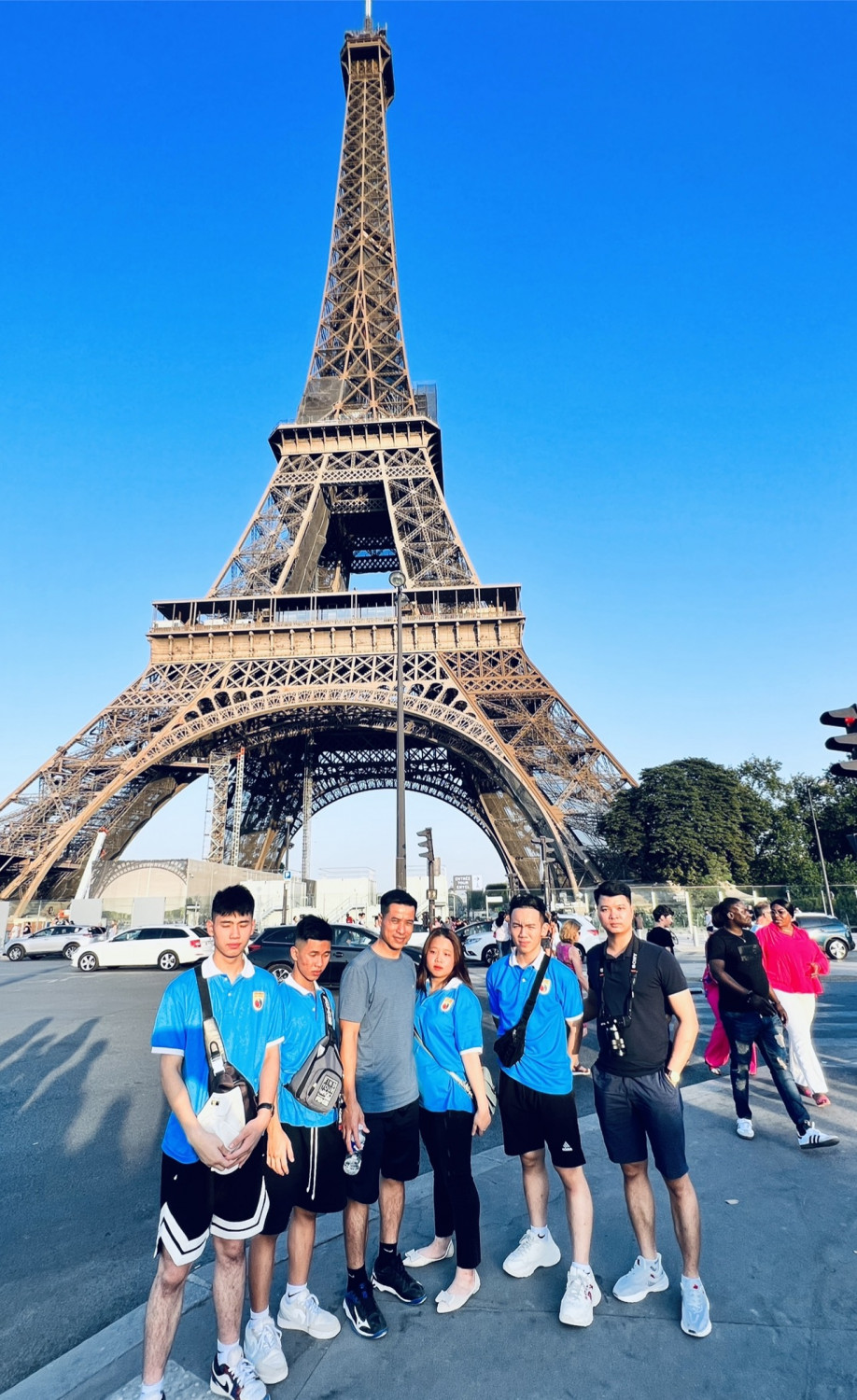 HÀNH TRÌNH TỎA SÁNG - GIẤC MƠ PARIS - P1